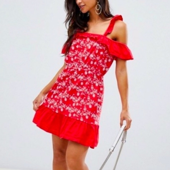 Asos Cotton Red White Eyelet Embroidered Ruffle Bottom New Dress Size 00 - Picture 1 of 13